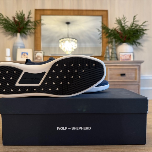 Men's Navy Casual Sneakers - Picture 7 of 7